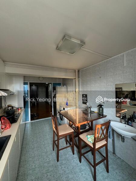 For Sale - 152 Mei Ling Street