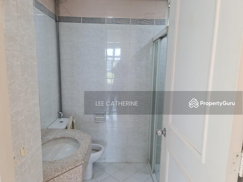 Common  Bathroom