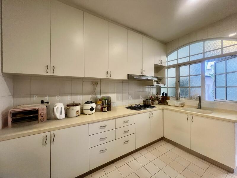 3 Sty 999 Semi-D Near Kovan Mrt , 1 Km To Holy Innocents School, Jalan Arif, Jalan Tani, Poh Huat Road, 6 Bedrooms, 3,600 sqft, Semi-Detached House For Sale, by Phoenix Tan Feng Huang, 60005107 - PropertyGuru.com.sg