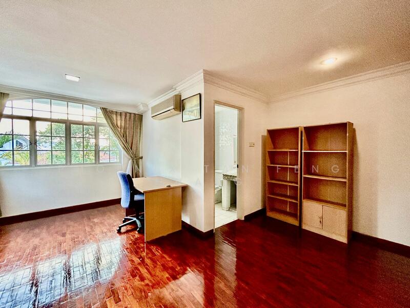 3 Sty 999 Semi-D Near Kovan Mrt , 1 Km To Holy Innocents School, Jalan Arif, Jalan Tani, Poh Huat Road, 6 Bedrooms, 3,600 sqft, Semi-Detached House For Sale, by Phoenix Tan Feng Huang, 60005107 - PropertyGuru.com.sg