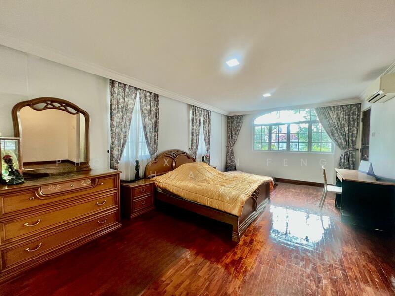 3 Sty 999 Semi-D Near Kovan Mrt , 1 Km To Holy Innocents School, Jalan Arif, Jalan Tani, Poh Huat Road, 6 Bedrooms, 3,600 sqft, Semi-Detached House For Sale, by Phoenix Tan Feng Huang, 60005107 - PropertyGuru.com.sg