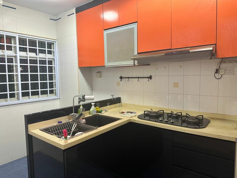 649 Punggol Central, 649 Punggol Central, 3 Bedrooms, 990 sqft, HDB Flat For Rent, by Ferre Chan Chee Seng, 60005345 - Kitchen - PropertyGuru.com.sg