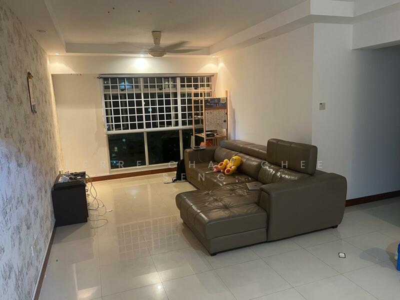 649 Punggol Central, 649 Punggol Central, 3 Bedrooms, 990 sqft, HDB Flat For Rent, by Ferre Chan Chee Seng, 60005345 - Living Room - PropertyGuru.com.sg