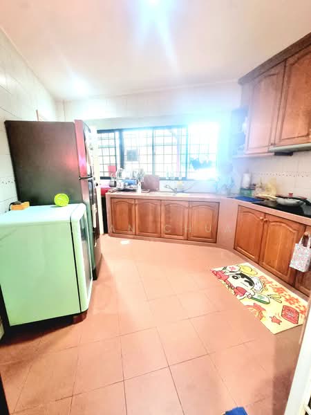Hong Lee place, Hong Lee place, 4 Bedrooms, 2,399 sqft, Terraced House For Sale, by Alan Chua, 60005357 - PropertyGuru.com.sg