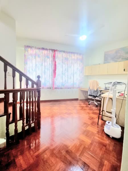 Hong Lee place, Hong Lee place, 4 Bedrooms, 2,399 sqft, Terraced House For Sale, by Alan Chua, 60005357 - PropertyGuru.com.sg