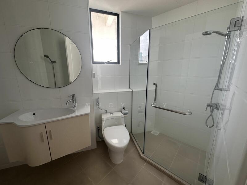 Harbour View Towers, 21 Telok Blangah Drive, 3 Bedrooms, 1,206 sqft, Condominium For Sale, by Nancy Tey, 60005686 - PropertyGuru.com.sg