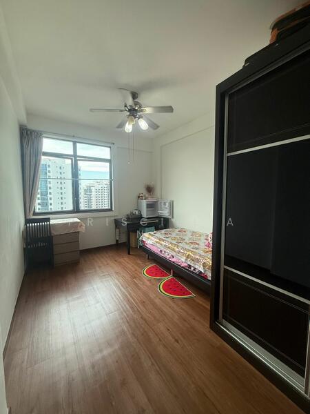 Parc Oasis, 35 Jurong East Avenue 1, Room Rental, 180 sqft, Condominium For Rent, by Priscillia Ng, 60005699 - Bedroom - PropertyGuru.com.sg