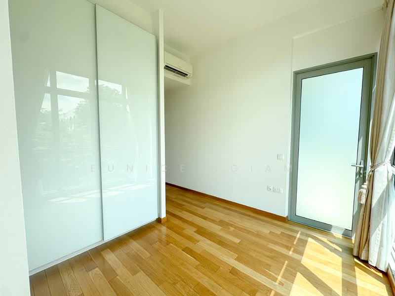 Gambir Ridge (Formerly Bartley Terrace, 16 Gambir Walk, 2 Bedrooms, 732 sqft, Condominium For Rent, by Eunice Ngiam, 60005805 - Master Bedroom - PropertyGuru.com.sg