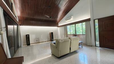 For Rent - Mountbatten / Goodman / Crescent / Clacton / Wilkinson Bungalow