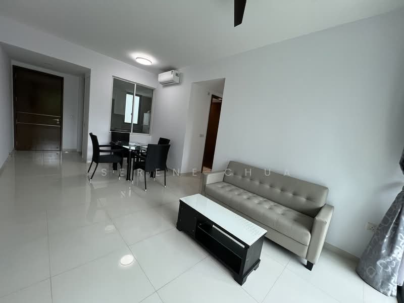 Hundred Trees, 81 West Coast Drive, 3 Bedrooms, 915 sqft, Condominium For Rent, by Serene Chua, 60005856 - Living Room - PropertyGuru.com.sg