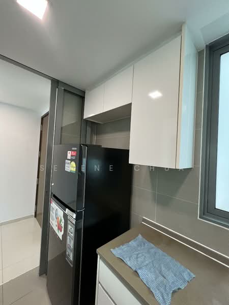 Hundred Trees, 81 West Coast Drive, 3 Bedrooms, 915 sqft, Condominium For Rent, by Serene Chua, 60005856 - Kitchen - PropertyGuru.com.sg
