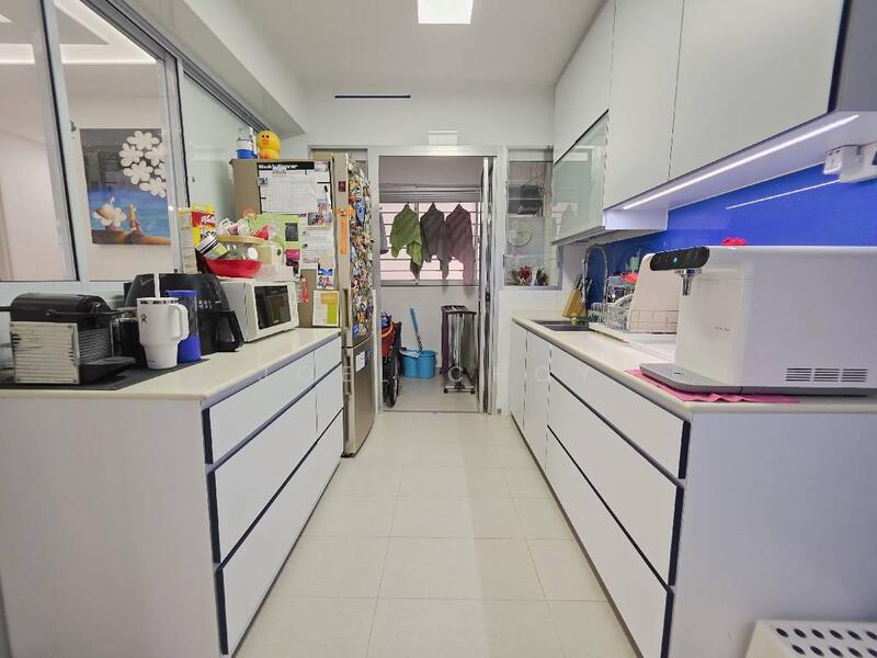 460D Bukit Batok West Avenue 9, 460D Bukit Batok West Avenue 9, 3 Bedrooms, 1,001 sqft, HDB Flat For Sale, by Joel Choy, 60006011 - PropertyGuru.com.sg