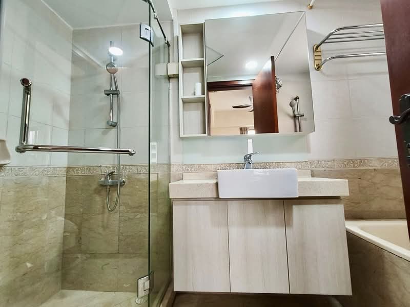 The Mayfair, 1 Jurong East Street 32, Room Rental, 150 sqft, Condominium For Rent, by Reena Tan, 60006119 - Bathroom - PropertyGuru.com.sg