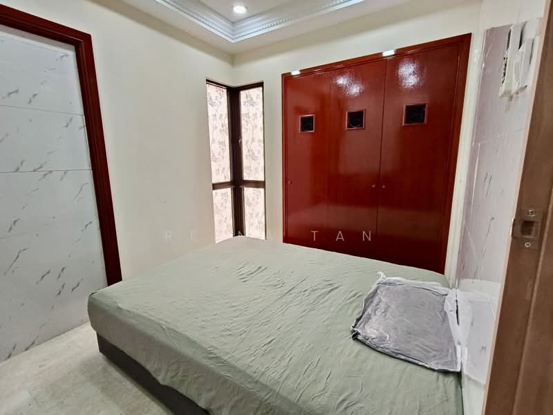 The Mayfair, 1 Jurong East Street 32, Room Rental, 150 sqft, Condominium For Rent, by Reena Tan, 60006119 - Bedroom - PropertyGuru.com.sg