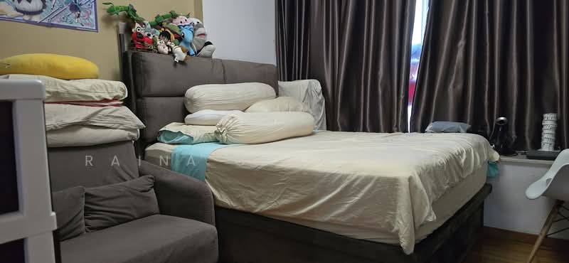 The Lakeshore, 31 Jurong West Street 41, 2 Bedrooms, 1,044 sqft, Condominium For Rent, by Raina Chowdhury, 60006143 - PropertyGuru.com.sg