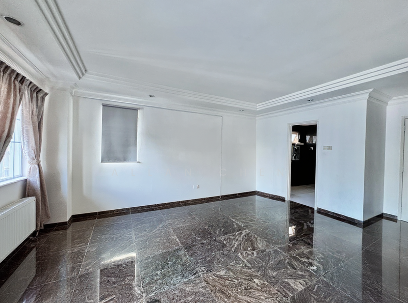 For Sale - 3 Storey Detached with Wide Frontage at Lorong H Telok Kurau