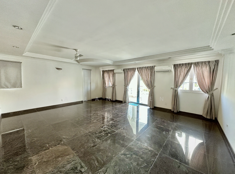 For Sale - 3 Storey Detached with Wide Frontage at Lorong H Telok Kurau