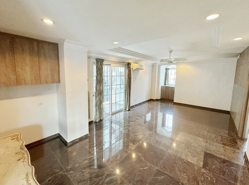 For Sale - 3 Storey Detached with Wide Frontage at Lorong H Telok Kurau