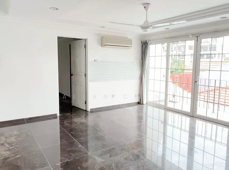 For Sale - 3 Storey Detached with Wide Frontage at Lorong H Telok Kurau