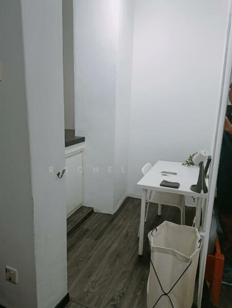 For Rent - Lakepoint Condo