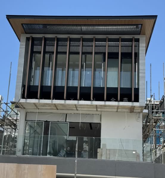 For Sale - brand new and luxury bungalow, 4 levels with Lift, Swimming pool, Basement to Park 5 cars