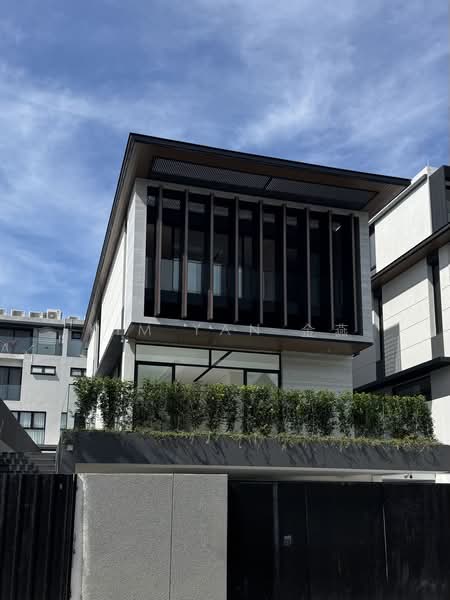 brand new and luxury bungalow, 4 levels with Lift, Swimming pool, Basement to Park 5 cars, Goodman Rd vicinity - call Kim Yan @ 81303636, 7 Bedrooms, 8,800 sqft, Bungalow House For Sale, by Kim Yan 金燕, 60006674 - PropertyGuru.com.sg
