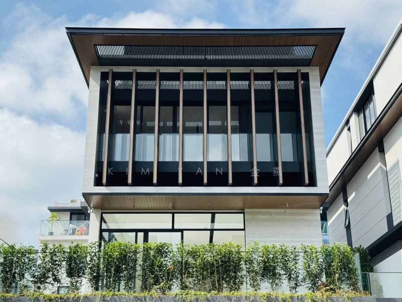 brand new and luxury bungalow, 4 levels with Lift, Swimming pool, Basement to Park 5 cars, Goodman Rd vicinity - call Kim Yan @ 81303636, 7 Bedrooms, 8,800 sqft, Bungalow House For Sale, by Kim Yan 金燕, 60006674 - PropertyGuru.com.sg