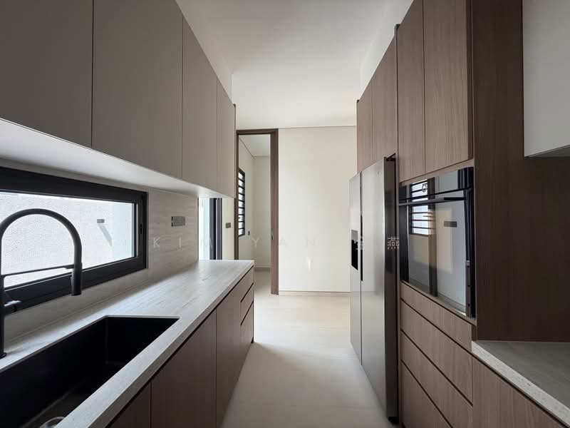 brand new and luxury bungalow, 4 levels with Lift, Swimming pool, Basement to Park 5 cars, Goodman Rd vicinity - call Kim Yan @ 81303636, 7 Bedrooms, 8,800 sqft, Bungalow House For Sale, by Kim Yan 金燕, 60006674 - PropertyGuru.com.sg