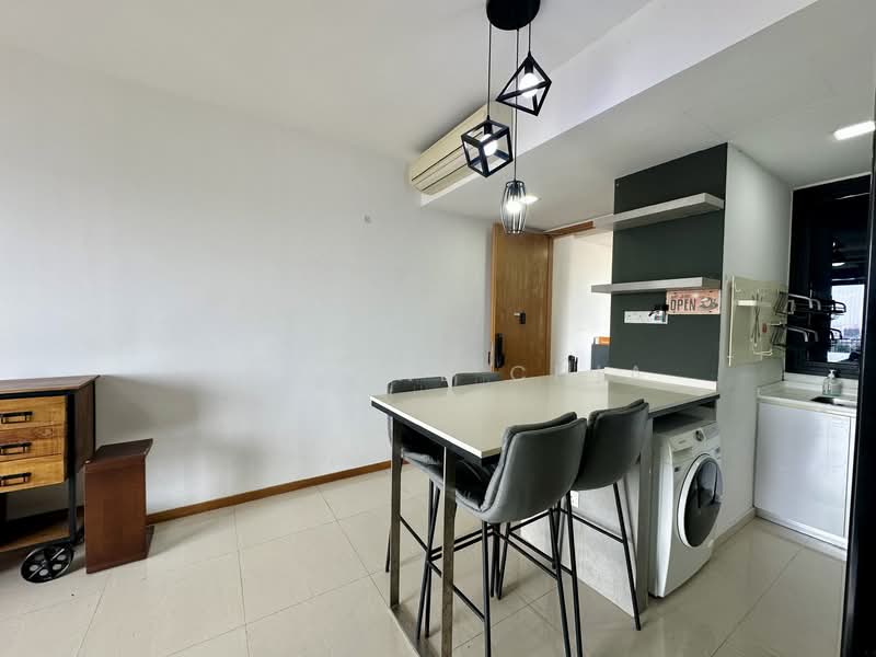 The Trilinq, Jalan Lempeng, 2 Bedrooms, 700 sqft, Condominium For Rent, by Pauline Chia, 60006978 - Kitchen - PropertyGuru.com.sg