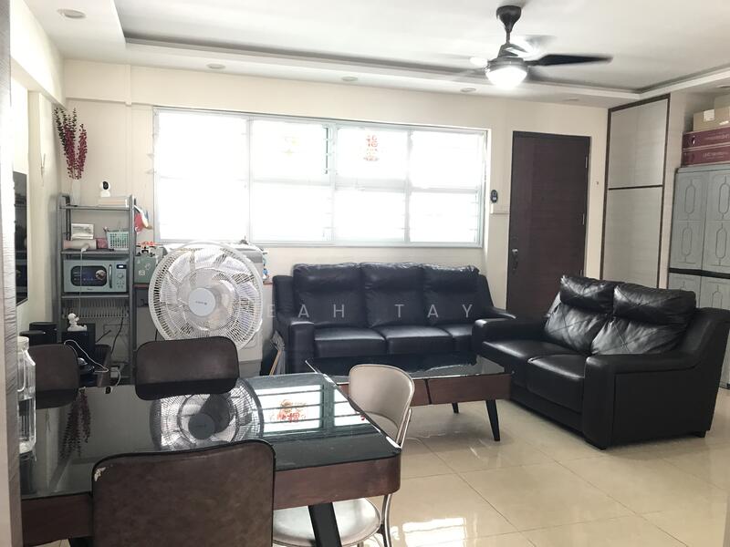113 Simei Street 1, 113 Simei Street 1, 3 Bedrooms, 904 sqft, HDB Flat For Rent, by Leah Tay, 60007394 - Living Room - PropertyGuru.com.sg