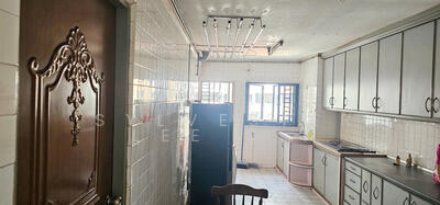 For Sale - 304 Ang Mo Kio Avenue 1