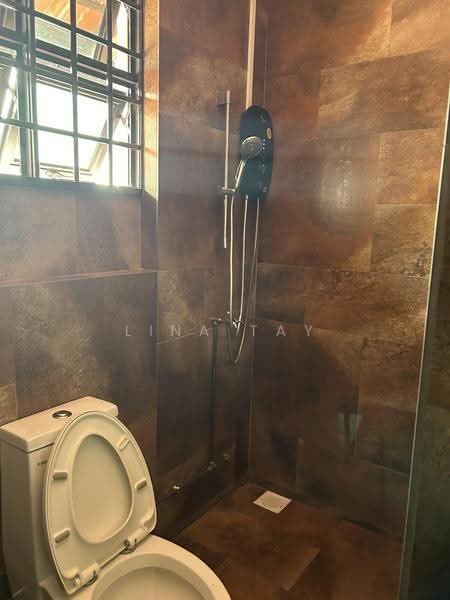 Sennett Estate, Jalan Kemboja, Macpherson / Potong Pasir, Room Rental, 300 sqft, Semi-Detached House For Rent, by Lina Tay, 60007819 - Bathroom - PropertyGuru.com.sg