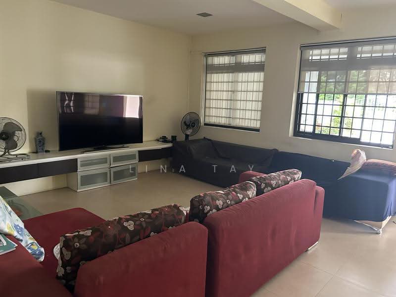 Sennett Estate, Jalan Kemboja, Macpherson / Potong Pasir, Room Rental, 300 sqft, Semi-Detached House For Rent, by Lina Tay, 60007819 - Living Room - PropertyGuru.com.sg