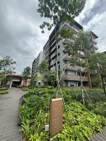Pasir Ris 8, 8 Pasir Ris Drive 8, 2 Bedrooms, 721 sqft, Condominium For Rent, by Lawrence Wee, 60007860 - PropertyGuru.com.sg