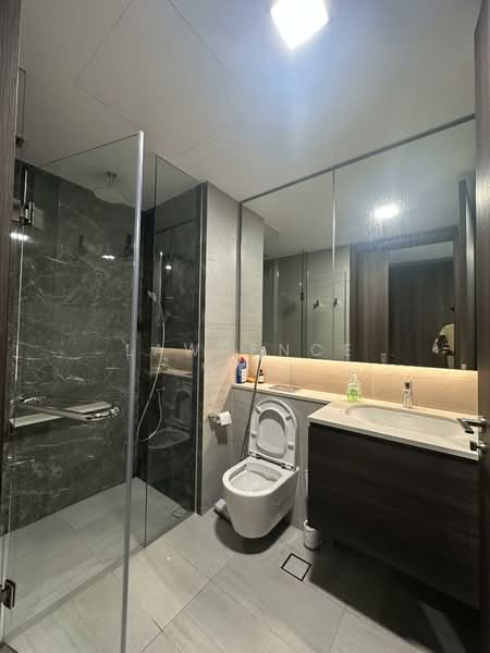 Pasir Ris 8, 8 Pasir Ris Drive 8, 2 Bedrooms, 721 sqft, Condominium For Rent, by Lawrence Wee, 60007860 - Bathroom - PropertyGuru.com.sg