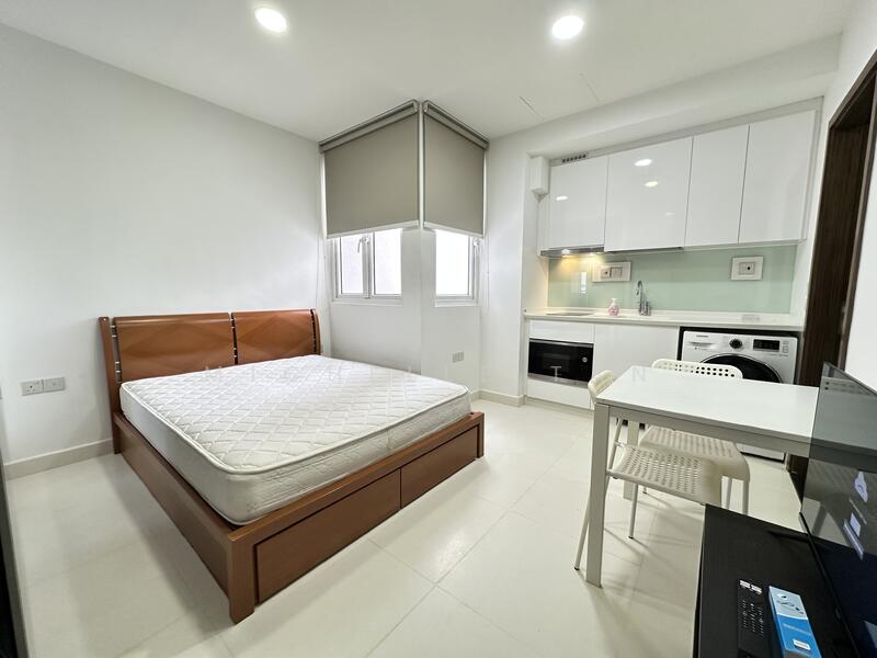 For Sale - Kensington Square