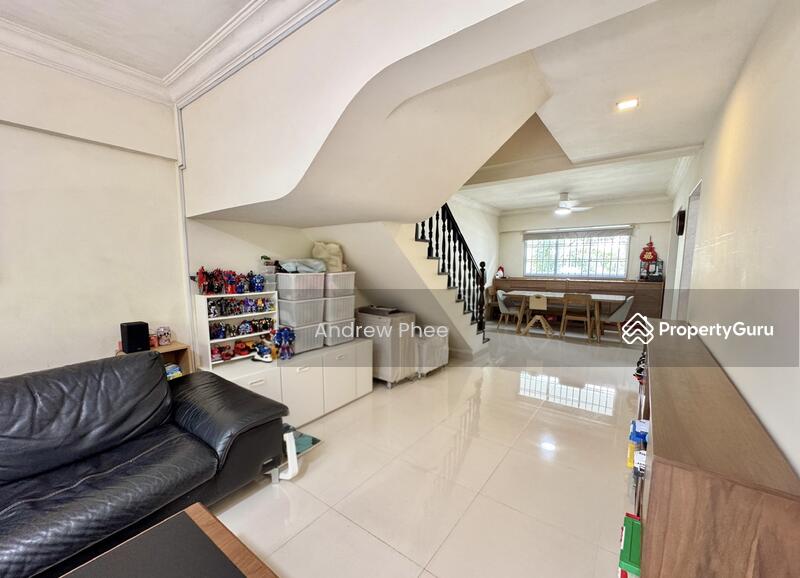 Living to Dining Space