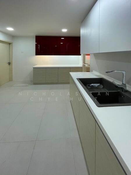 Maple Woods, 985 Bukit Timah Road, 4 Bedrooms, 1,780 sqft, Condominium For Rent, by Nicholas Tan Chye Huat, 60008316 - PropertyGuru.com.sg
