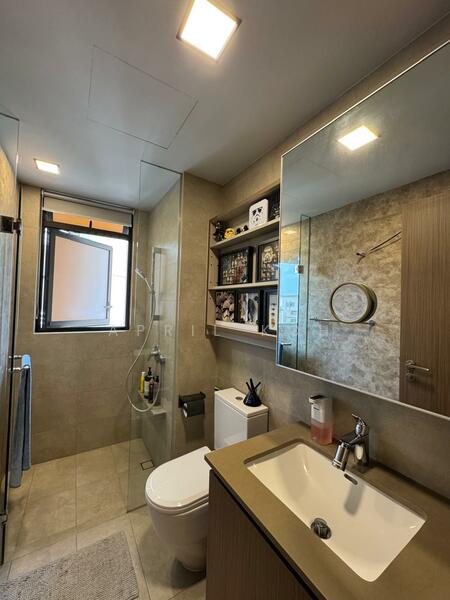 Seaside Residences, 10 Siglap Link, 2 Bedrooms, 786 sqft, Apartment For Sale, by April Koh, 60008494 - Bathroom - PropertyGuru.com.sg