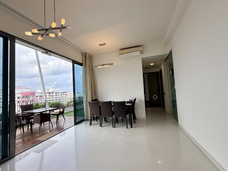 The Tembusu Condominium For Sale at S$ 1,890,000 | PropertyGuru Singapore - Living Hall