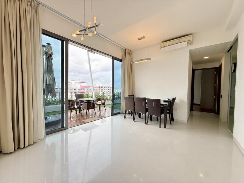 The Tembusu Condominium For Sale at S$ 1,890,000 | PropertyGuru Singapore - Living Hall