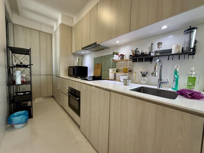 The Tembusu Condominium For Sale at S$ 1,890,000 | PropertyGuru Singapore - Kitchen