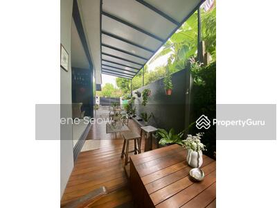 For Sale - New Listing! Move in SemiD with lift