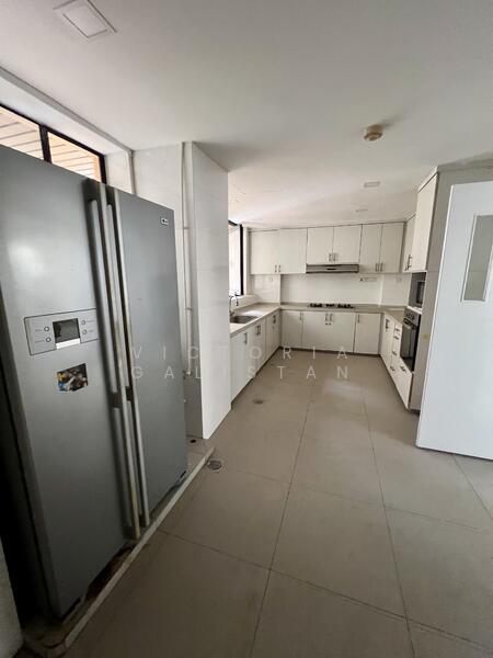 Yong An Park Condominium For Sale at S$ 9,300,000 | PropertyGuru Singapore - Kitchen