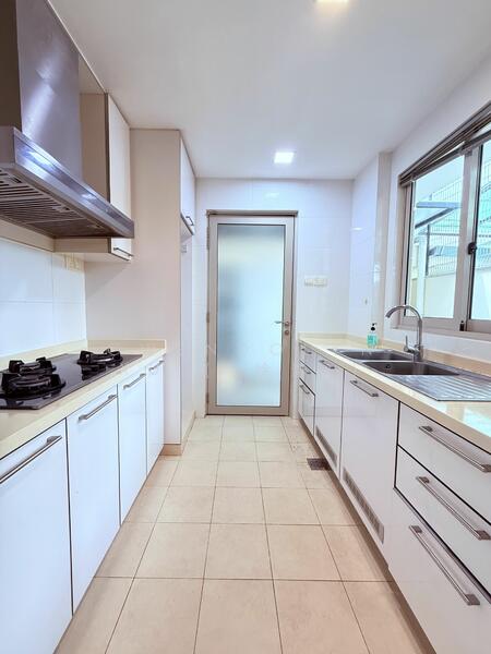 For Rent - Spacious Modern Home At Oxley Road.