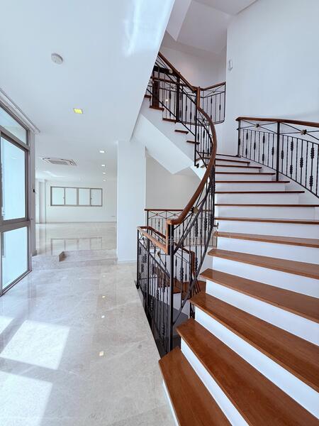 For Rent - Spacious Modern Home At Oxley Road.