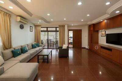 For Sale - Cheap FH semi-D in Sembawang