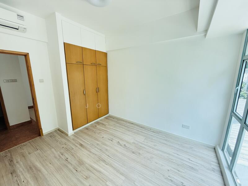 Gloucester Mansions, 10 Newton Road, 3 Bedrooms, 1,152 sqft, Condominium For Rent, by Joe Tay, 60008966 - Bedroom - PropertyGuru.com.sg