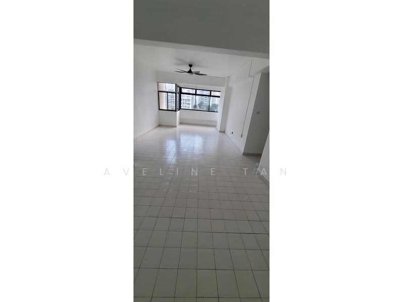 Balestier Plaza, 400 Balestier Road, 3 Bedrooms, 1,625 sqft, Apartment For Sale, by Aveline Tan, 60009001 - Living Room - PropertyGuru.com.sg