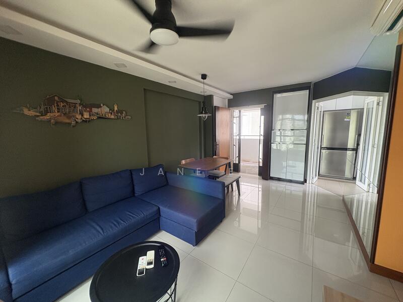 666A Punggol Drive, 666A Punggol Drive, 2 Bedrooms, 732 sqft, HDB Flat For Rent, by Jane Ee, 60009003 - Living Room - PropertyGuru.com.sg
